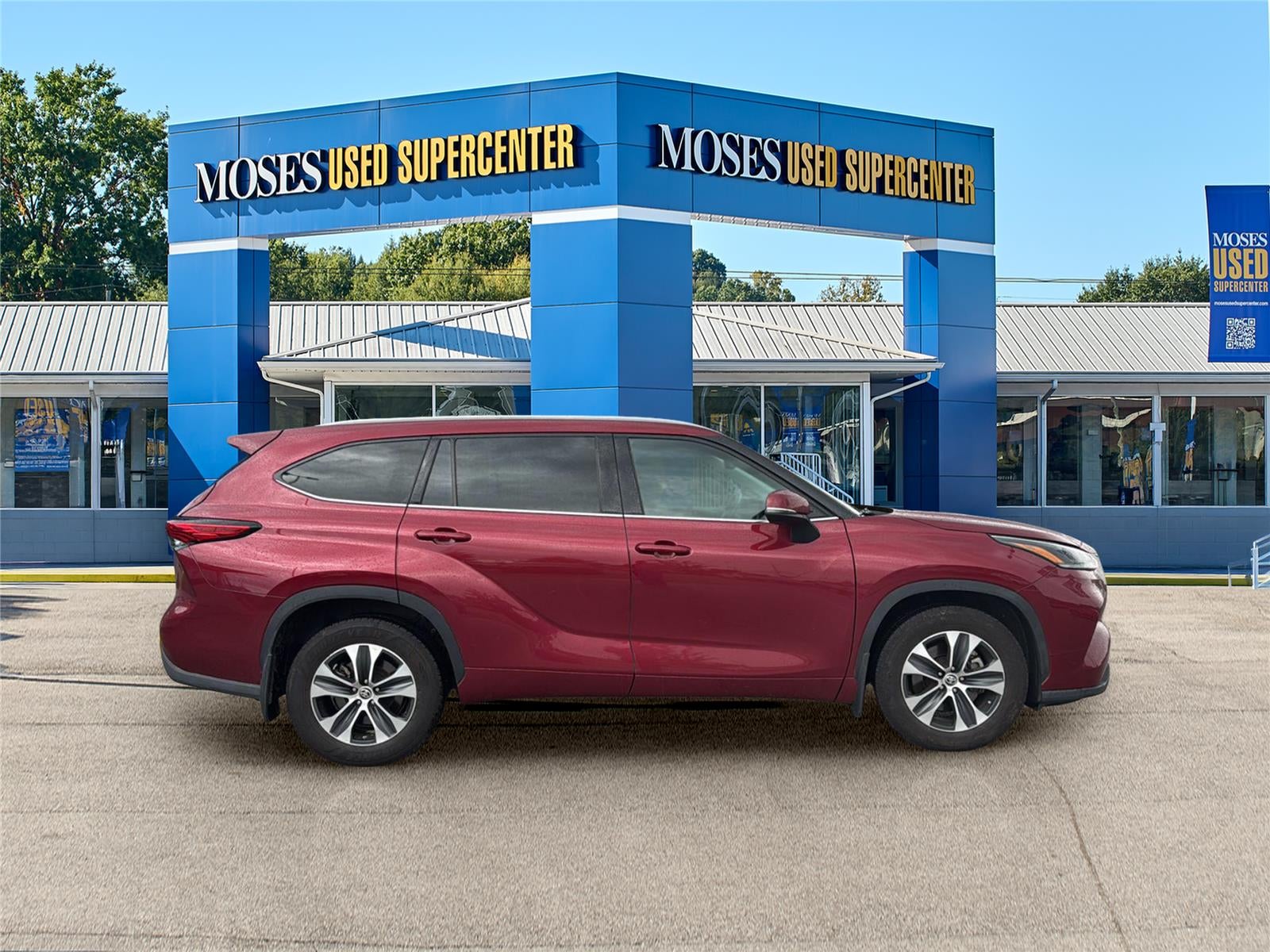 2021 Toyota Highlander — side profile view