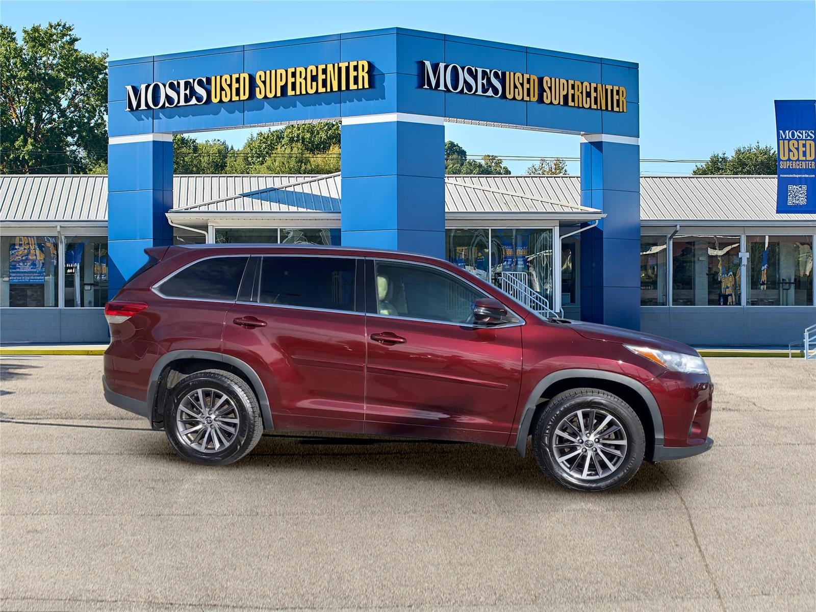 2017 Toyota Highlander — side profile view