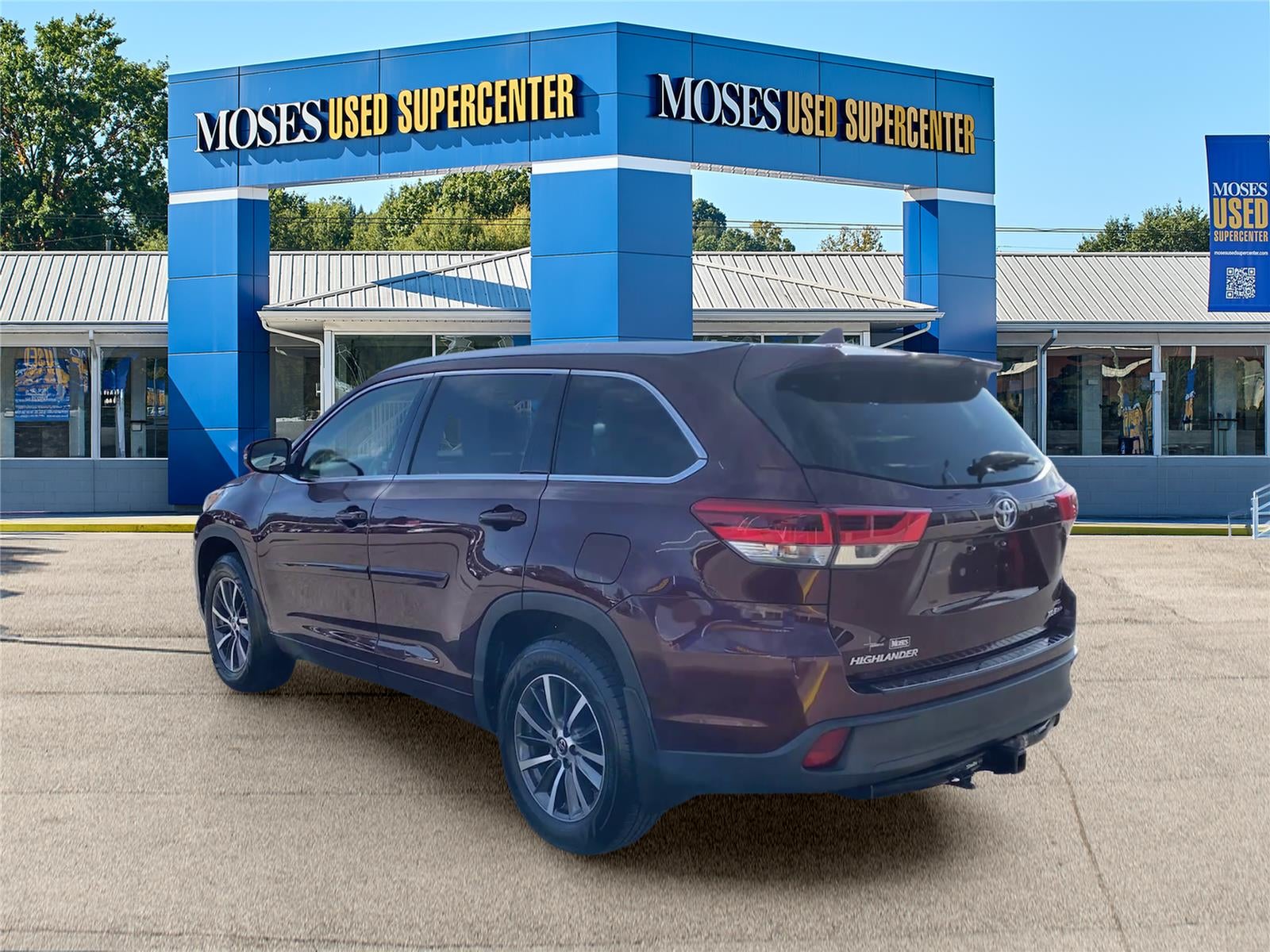 2017 Toyota Highlander — detail view