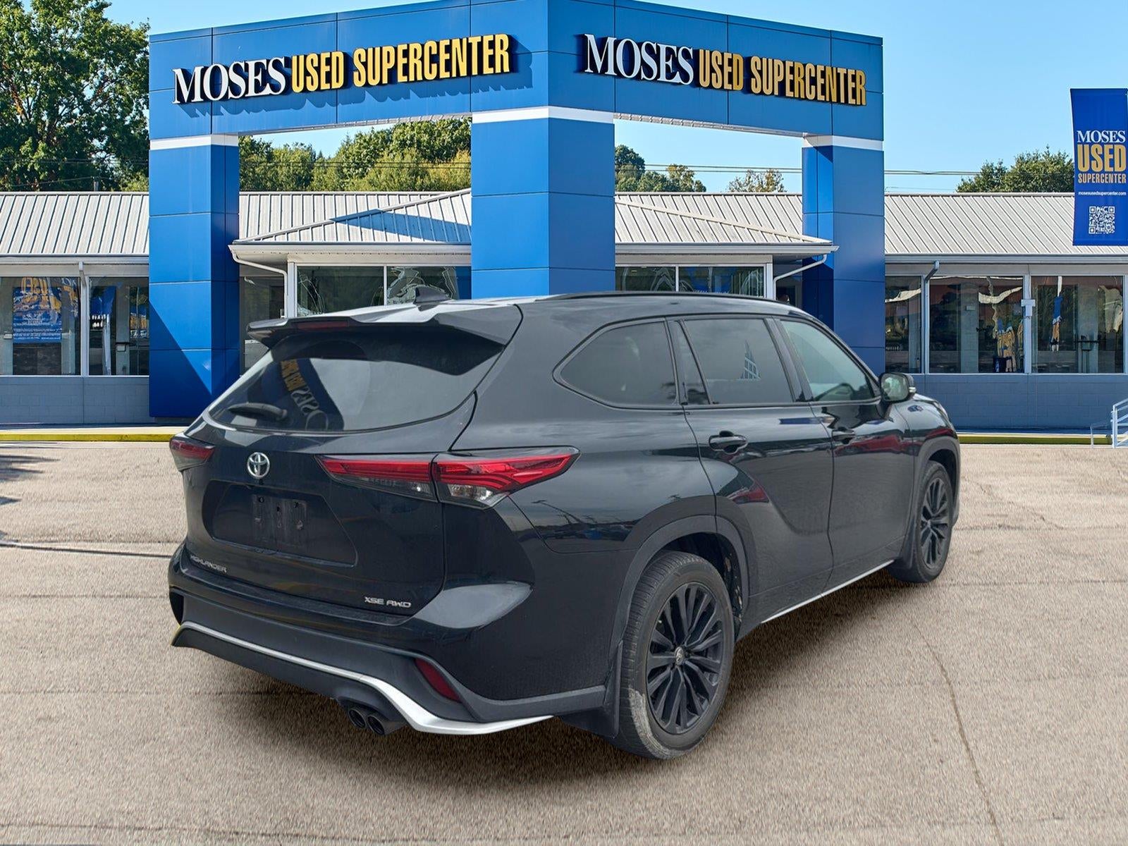 2023 Toyota Highlander — interior view