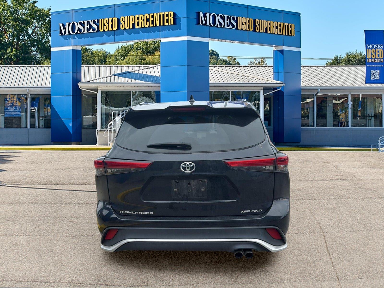 2023 Toyota Highlander — detail view