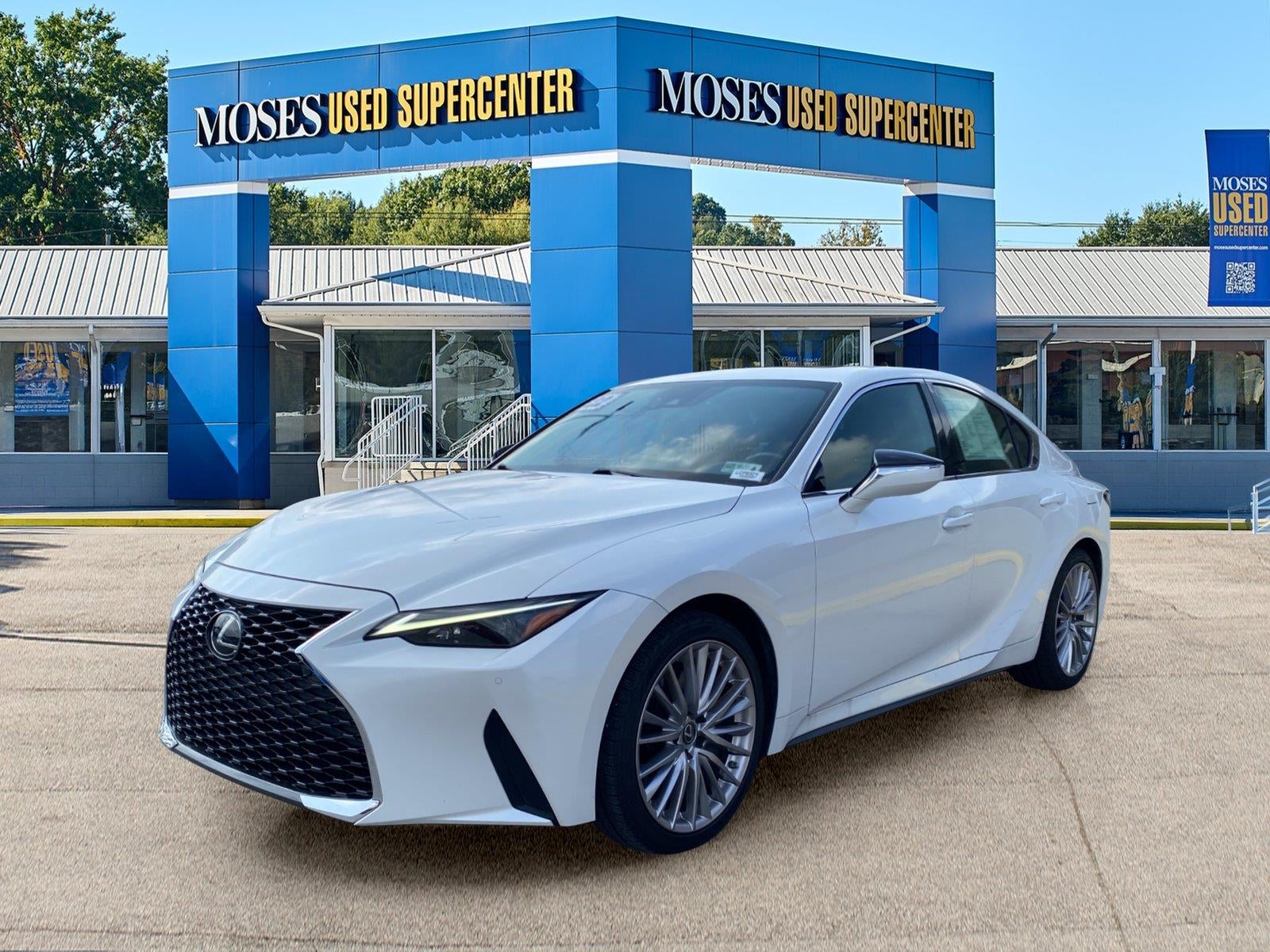 2022 Lexus IS